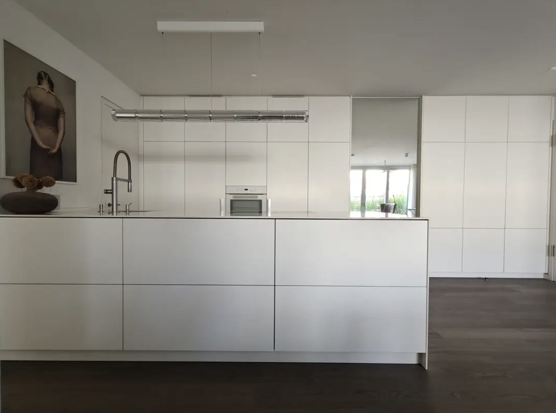 Stilvolle, zentrale 3-Zimmer-Wohnung mit Skylineblick & Designausstattung – 2